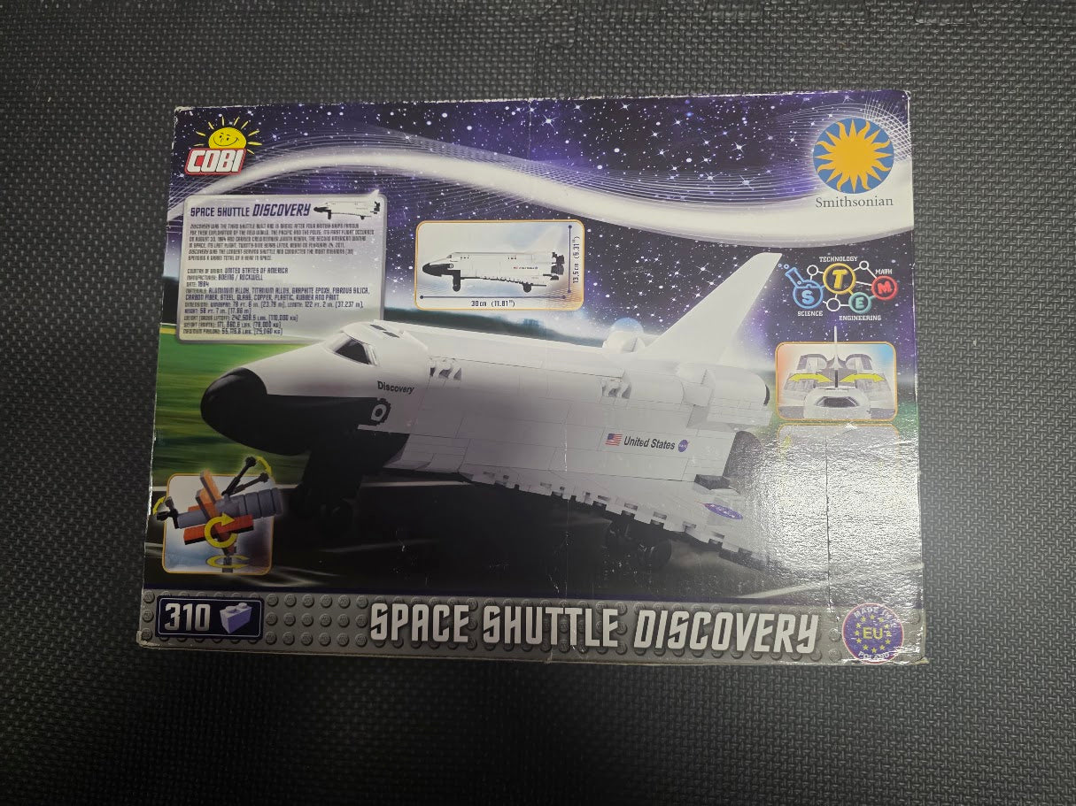 COBI Space Shuttle Discovery 21076 310pcs Smithsonian Building Set