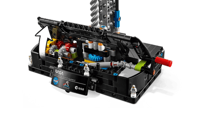 LEGO® Technic™ NASA Artemis Space Launch System Rocket set (42221)