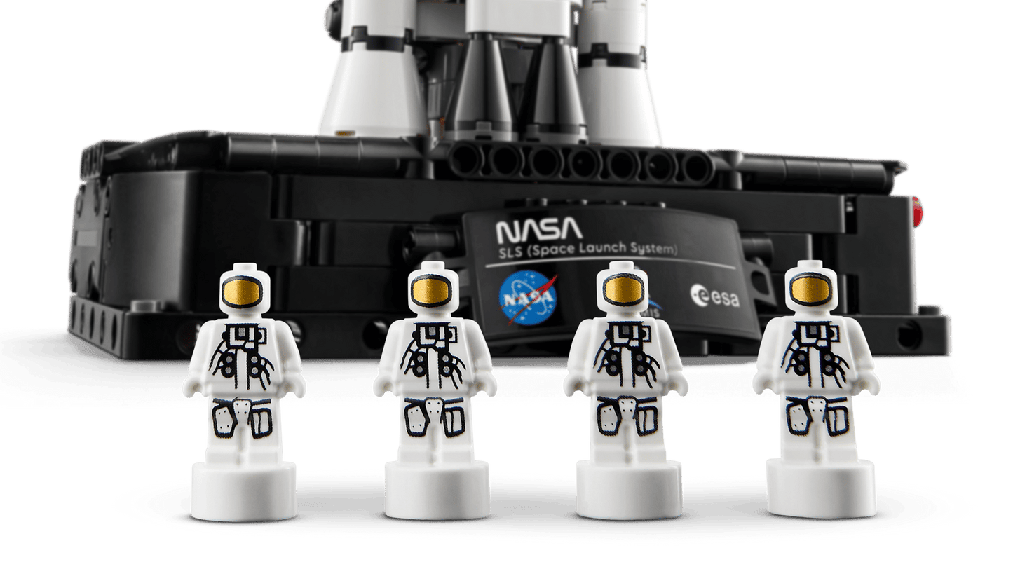 LEGO® Technic™ NASA Artemis Space Launch System Rocket set (42221)