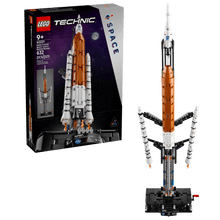 LEGO® Technic™ NASA Artemis Space Launch System Rocket set (42221)