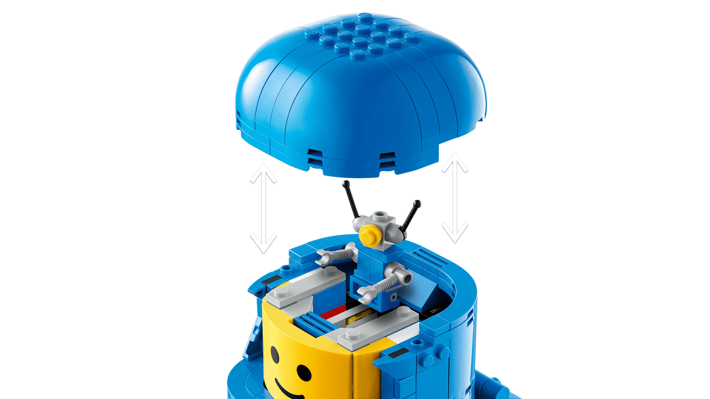 LEGO® Up-Scaled Blue Astronaut Minifigure building set (40921)